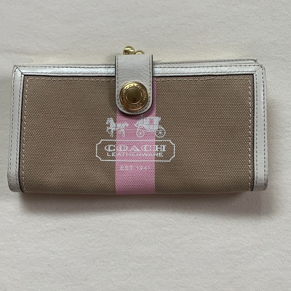 Coach Handbags - Coach kisslock wallet with tattersall lining